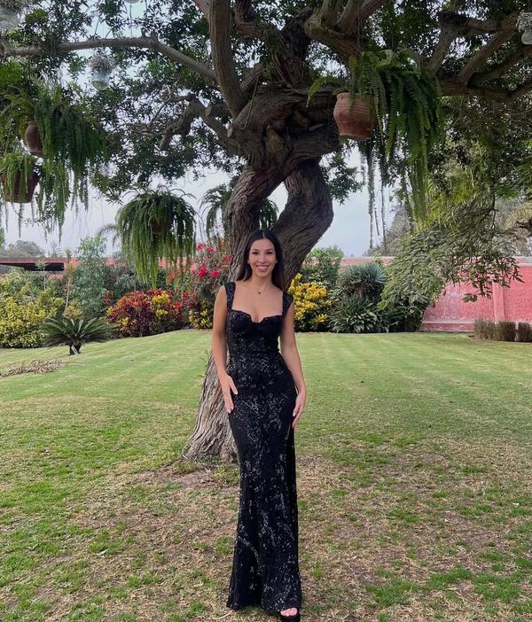 Vestido negro de gala — clienta Verdana